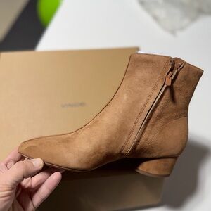 Vero Cuoio Tan Suede Pointed Toe Ankle Bootie